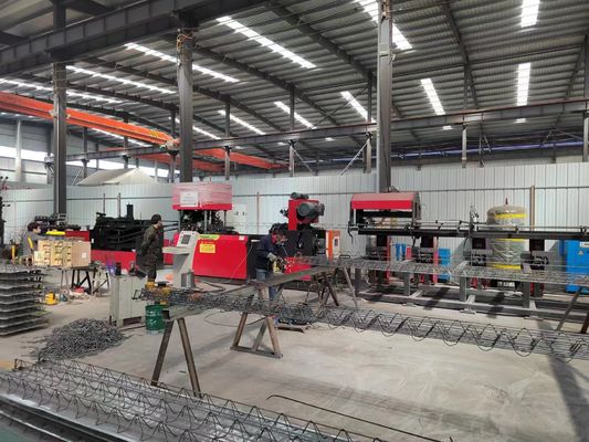 Máquina de soldadura de barras de revestimiento de chapa de suelo línea de producción CNC inteligente