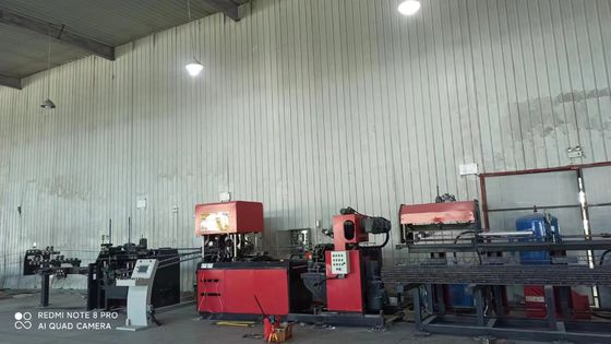 Máquina de soldadura de rebarras de barra lateral para la fabricación de ingeniería de la construcción