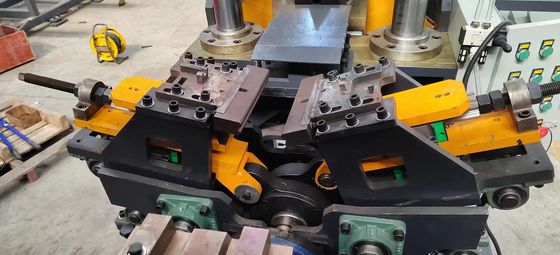 El sistema de control PLC de la máquina de soldadura de rebar ERW