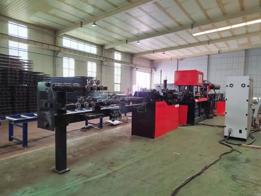 ≤ 18000KG Máquina de soldadura de tubos cuadrados ERW Tipo 47000mm*3500mm*4000mm